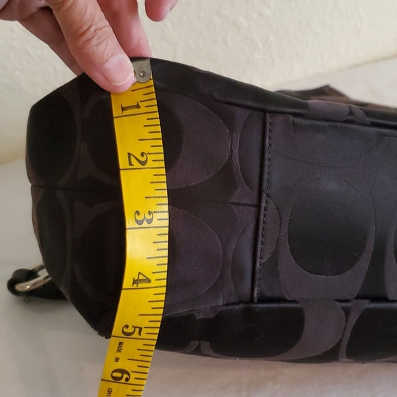 Coach Authentic Signature Campbell Canvas Hobo - Picture 12 of 13